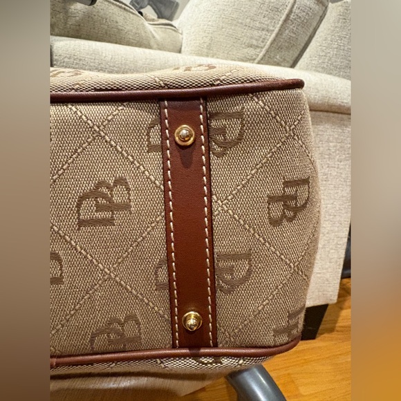 Dooney and Bourke Vintage Signature Canvas Tote - Picture 10 of 17